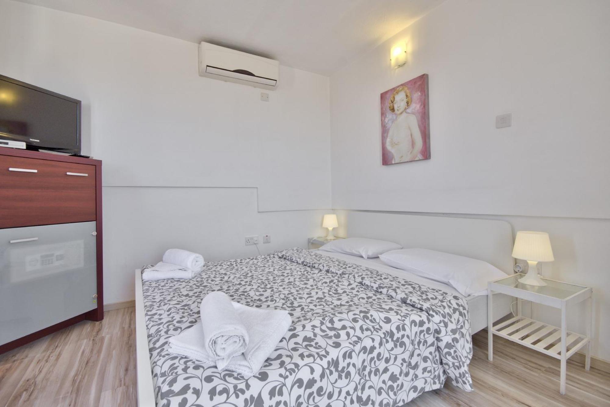 Apartment St Helen Residences - Spacious & Penthouses - Shortletsmalta Sliema